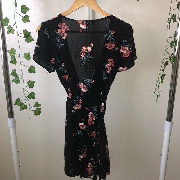 Lulus black mini dress with flowers - Picture 5 of 8